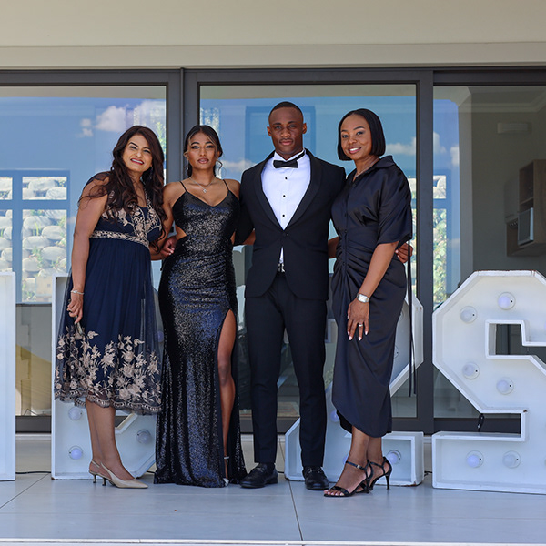 Getting Ready, portraits & lifestyle photography by LUAM Photography, photo 72