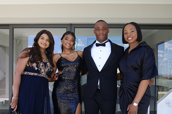 Getting Ready, portraits & lifestyle photography by LUAM Photography, photo 63